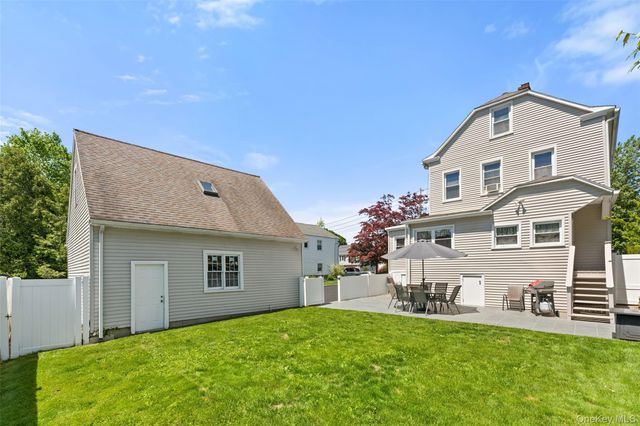 36 Lakeview Avenue, Scarsdale, NY 10583
