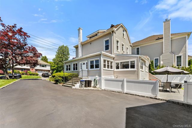 36 Lakeview Avenue, Scarsdale, NY 10583