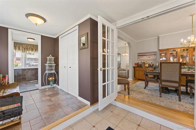 36 Lakeview Avenue, Scarsdale, NY 10583