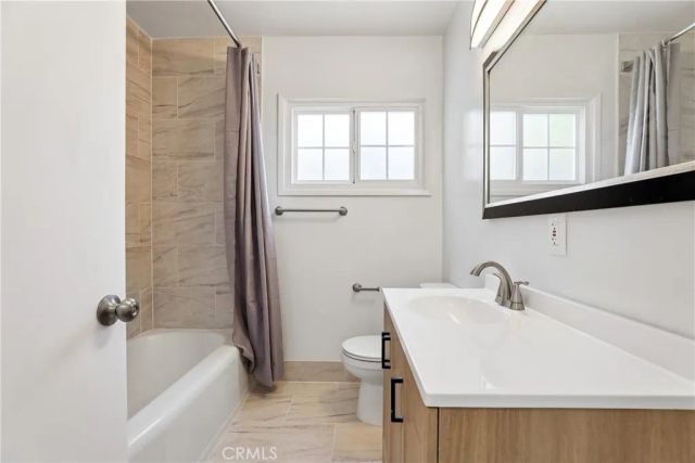 3672 Hackett, Long Beach, CA 90808