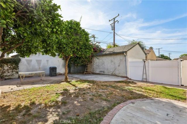 3672 Hackett, Long Beach, CA 90808