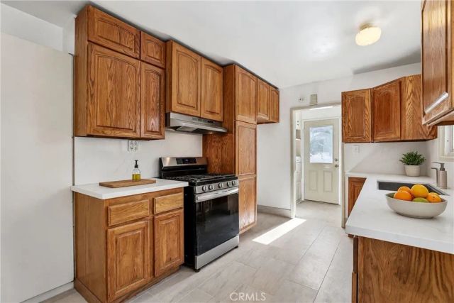3672 Hackett, Long Beach, CA 90808