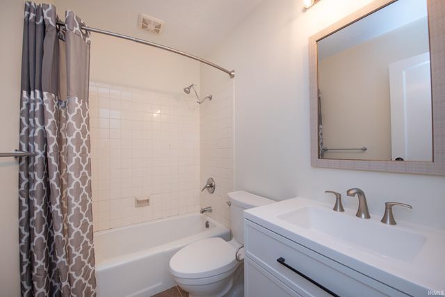 2834 Barlow Street, West Lafayette, IN 47906