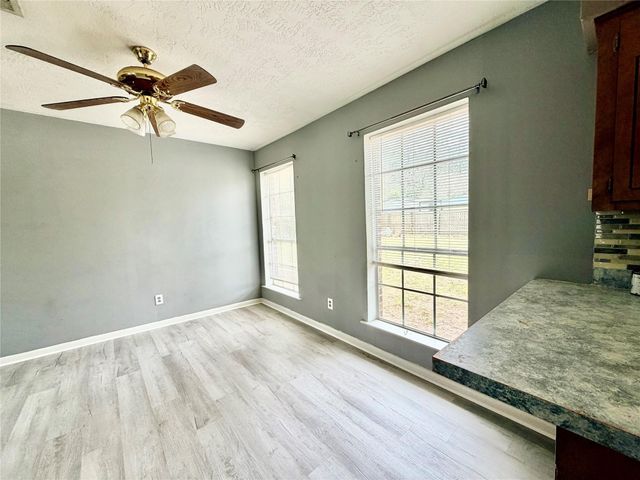 923 North Nellius Street, Woodville, TX 75979