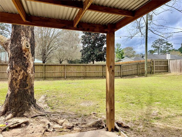 923 North Nellius Street, Woodville, TX 75979