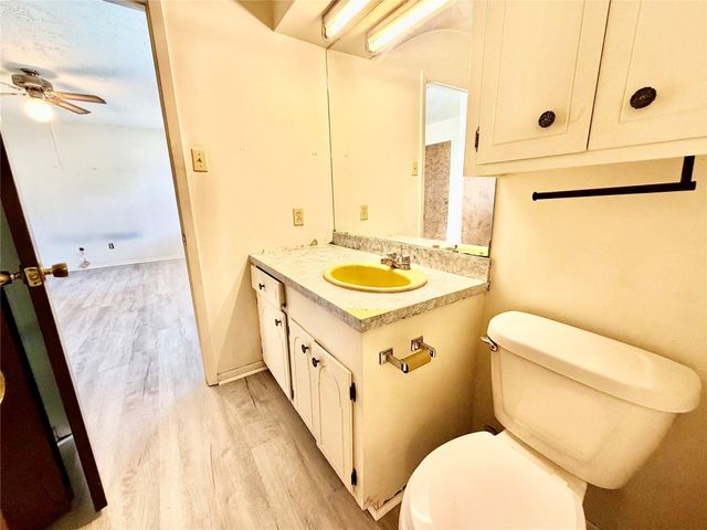 923 North Nellius Street, Woodville, TX 75979