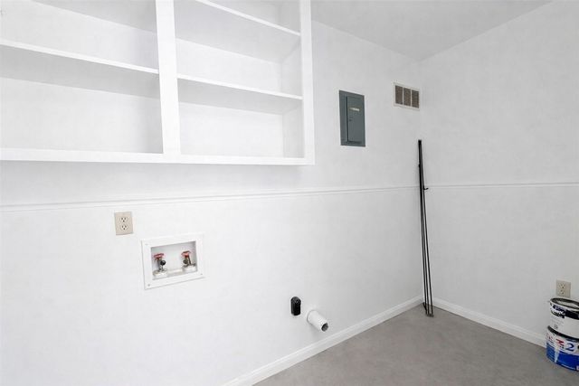 923 North Nellius Street, Woodville, TX 75979