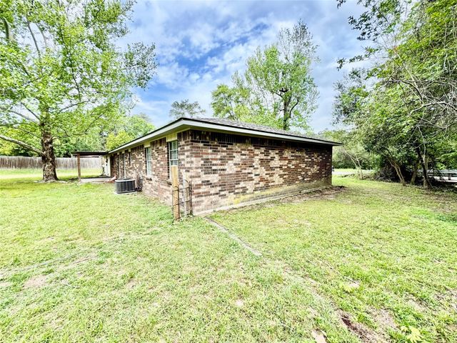923 North Nellius Street, Woodville, TX 75979