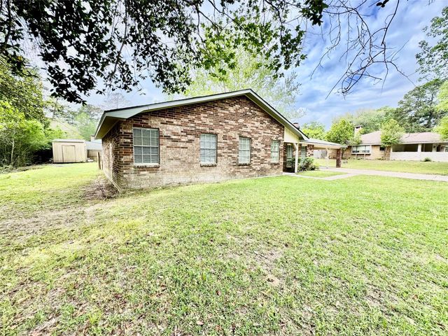 923 North Nellius Street, Woodville, TX 75979
