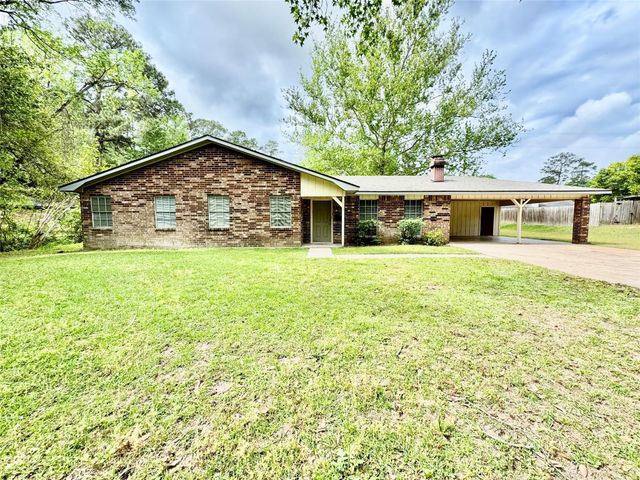 923 North Nellius Street, Woodville, TX 75979
