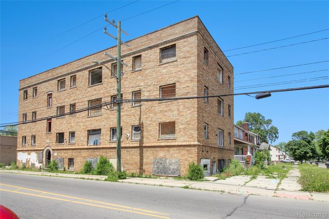 18055 Schoenherr Street, Detroit, MI 48205