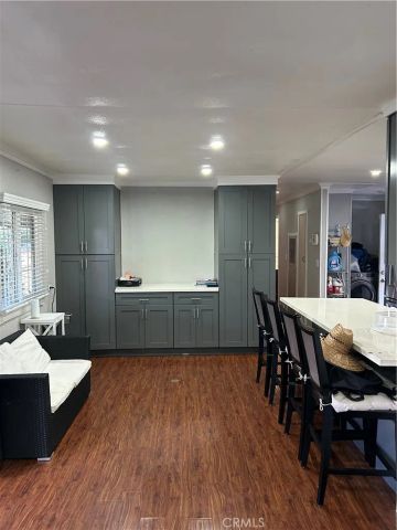 16600 Orange 48, Paramount, CA 90723