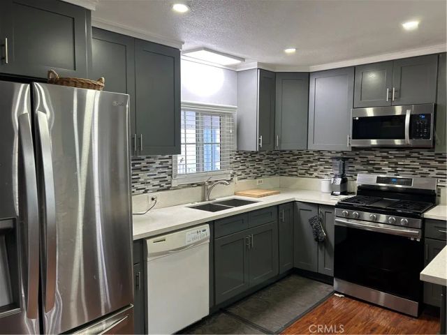 16600 Orange 48, Paramount, CA 90723