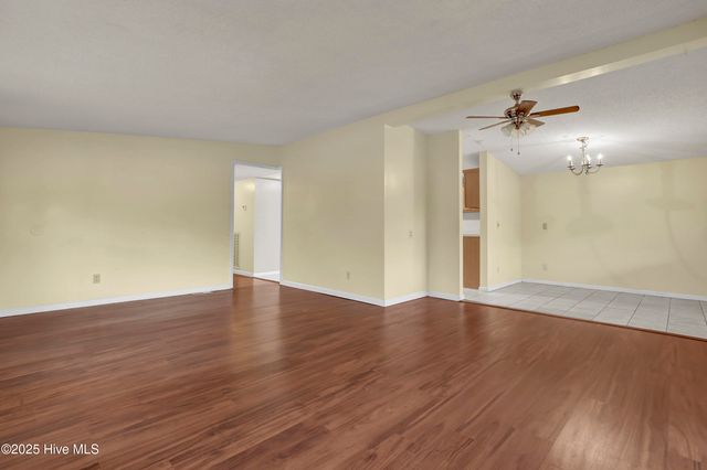 250 Bream Street, Holly Ridge, NC 28445