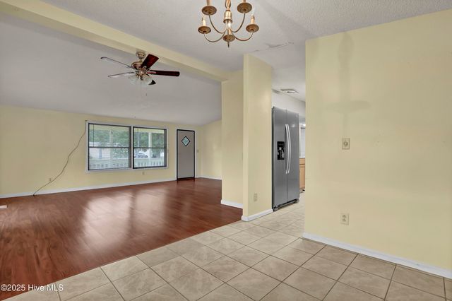 250 Bream Street, Holly Ridge, NC 28445
