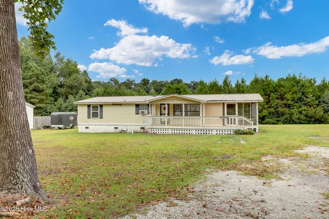 250 Bream Street, Holly Ridge, NC 28445