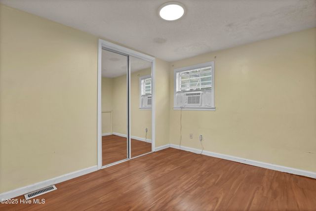 250 Bream Street, Holly Ridge, NC 28445
