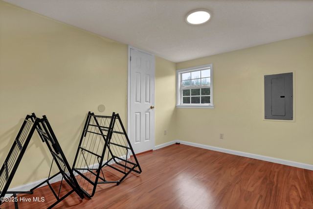 250 Bream Street, Holly Ridge, NC 28445