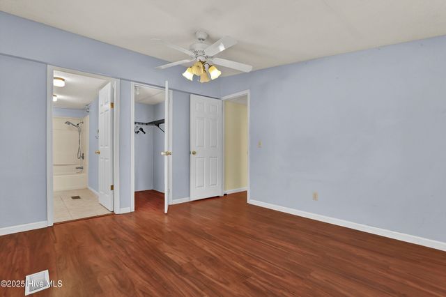 250 Bream Street, Holly Ridge, NC 28445
