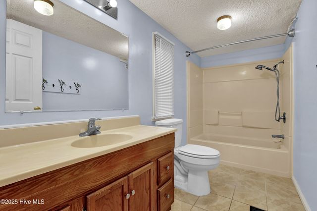 250 Bream Street, Holly Ridge, NC 28445
