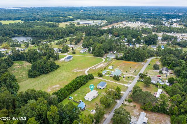 250 Bream Street, Holly Ridge, NC 28445
