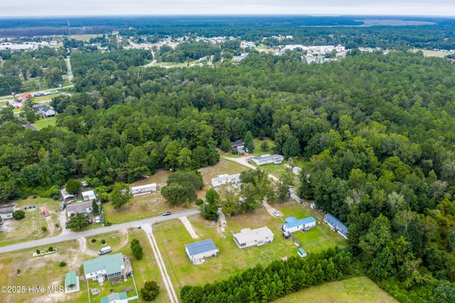 250 Bream Street, Holly Ridge, NC 28445