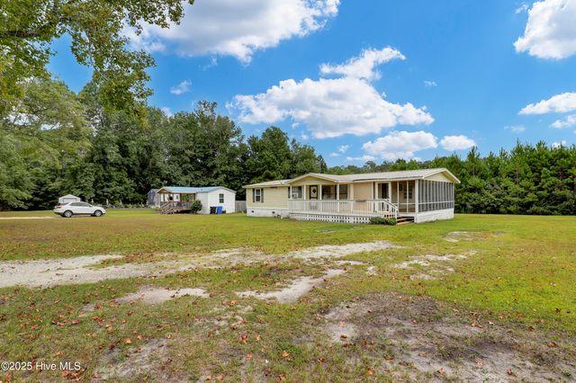 250 Bream Street, Holly Ridge, NC 28445
