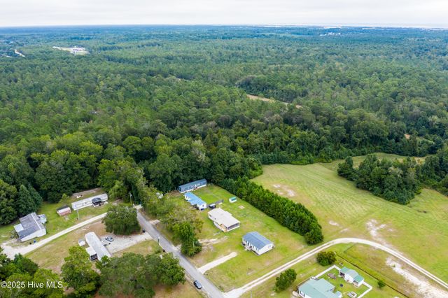 250 Bream Street, Holly Ridge, NC 28445