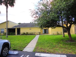 212 Sparrow Drive 3, Royal Palm Beach, FL 33411