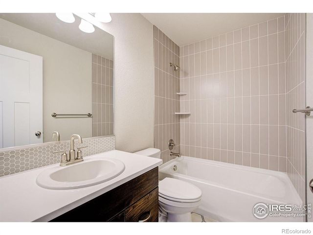 7073 Prairie Sky Lane, Wellington, CO 80549