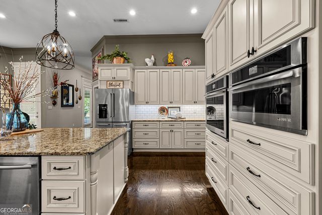 2175 Bear Creek Road, Moreland, GA 30259