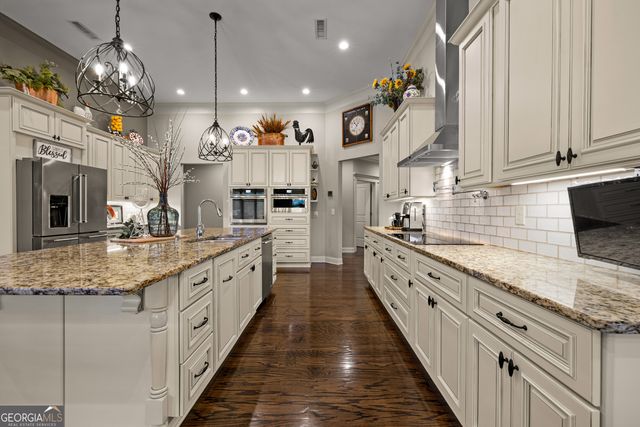 2175 Bear Creek Road, Moreland, GA 30259