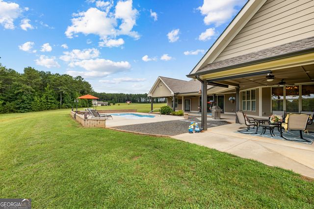 2175 Bear Creek Road, Moreland, GA 30259