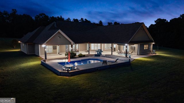 2175 Bear Creek Road, Moreland, GA 30259
