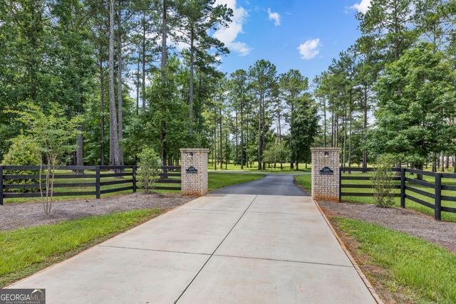 2175 Bear Creek Road, Moreland, GA 30259