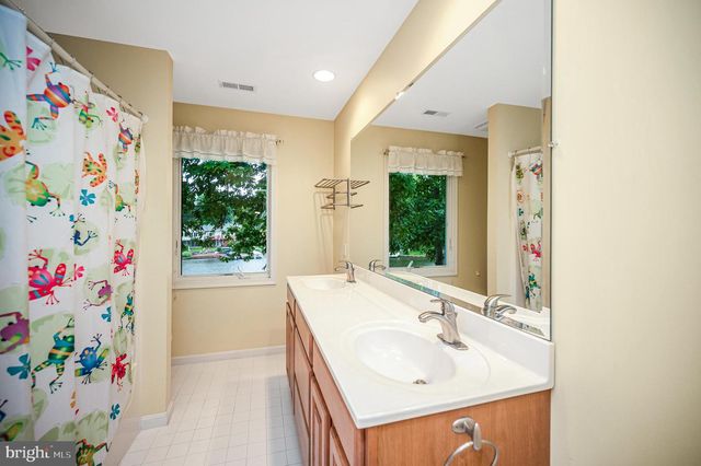 314 BIRCHSIDE CIR, Locust Grove, VA 22508