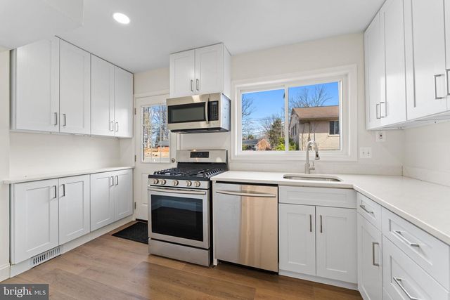 7407 KELVIN PL, Springfield, VA 22151