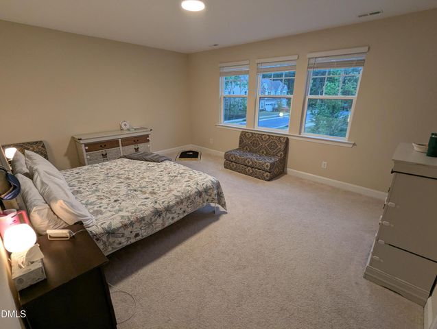 101 Faxton Way, Holly Springs, NC 27540