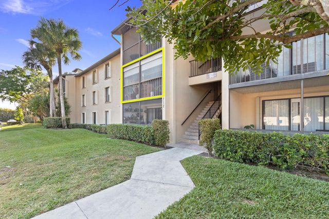 712 Sunny Pine Way E2, Greenacres, FL 33415