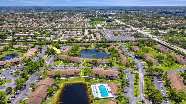 712 Sunny Pine Way E2, Greenacres, FL 33415