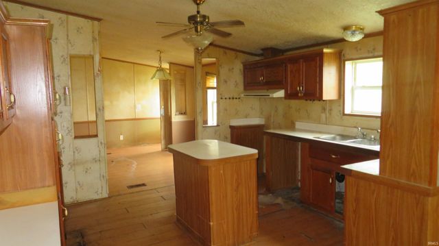 614 CAROL Drive, Walton, IN 46994