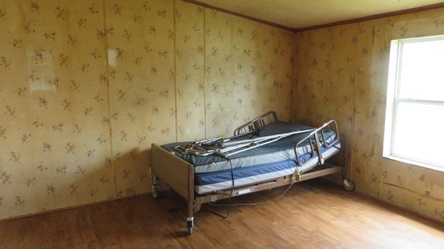 614 CAROL Drive, Walton, IN 46994