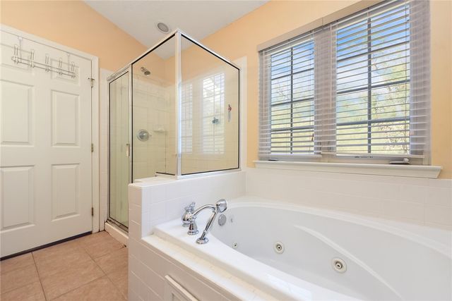 931 Royal Ct, North Strabane, PA 15317