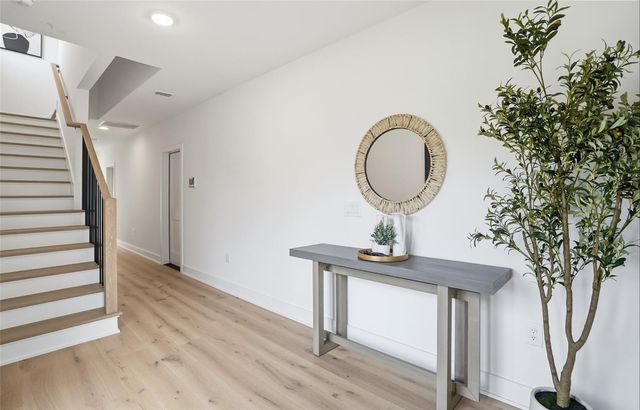 3002 W PLATT 3, Tampa, FL 33609