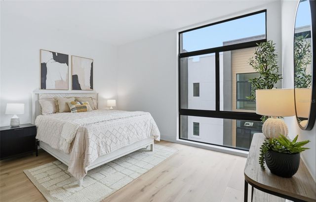 3002 W PLATT 3, Tampa, FL 33609