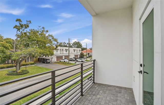 3002 W PLATT 3, Tampa, FL 33609