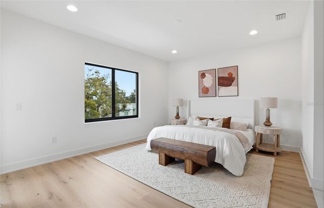 3002 W PLATT 3, Tampa, FL 33609