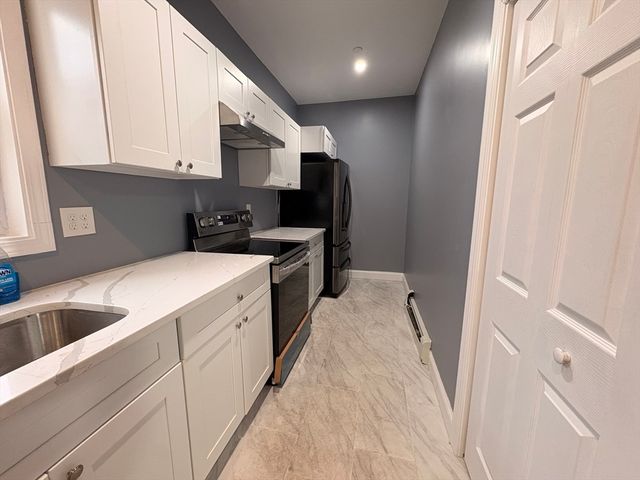 25 Central Sq 3, Brockton, MA 02119