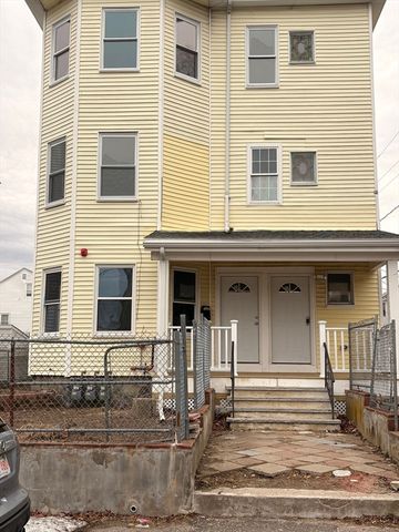 25 Central Sq 3, Brockton, MA 02119