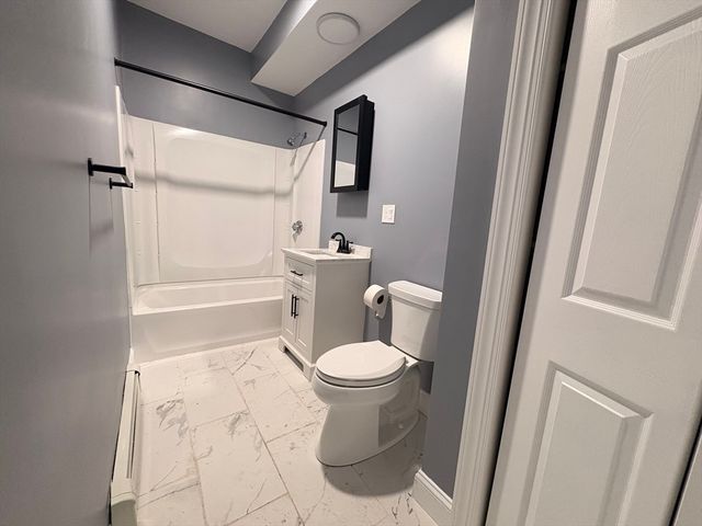 25 Central Sq 3, Brockton, MA 02119
